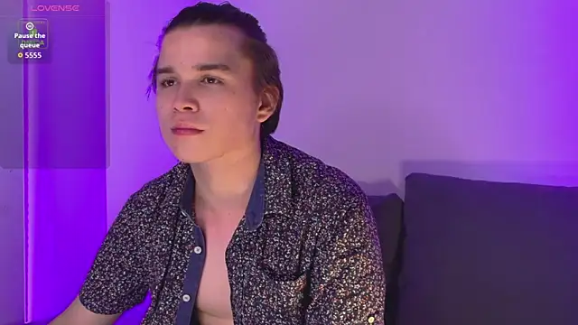 Snapshot of BrodyEvans chatting on October 10, 2025, 9:59 pm BrodyEvans online show from October 10, 2025, 9:59 pm
