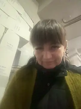 Snapshot of Butterfly8385 chatting on November 25, 2025, 12:27 pm Butterfly8385 online show from November 25, 2025, 12:27 pm