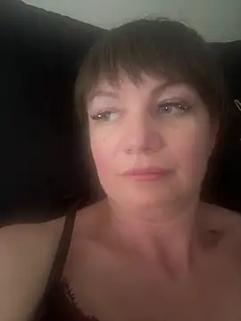 Snapshot of Butterfly8385 chatting on June 27, 2026, 12:33 pm Butterfly8385 online show from June 27, 2026, 12:33 pm