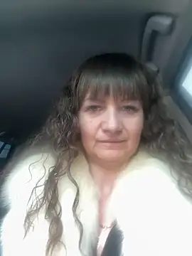 Snapshot of Butterfly8385 chatting on November 6, 2025, 9:35 am Butterfly8385 online show from November 6, 2025, 9:35 am