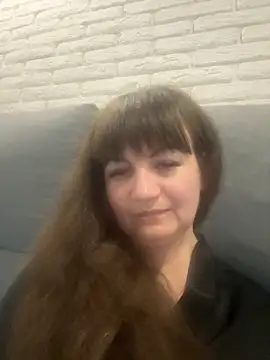 Snapshot of Butterfly8385 chatting on October 31, 2025, 9:43 pm Butterfly8385 online show from October 31, 2025, 9:43 pm