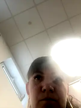 Snapshot of Butterfly8385 chatting on November 8, 2025, 11:25 am Butterfly8385 online show from November 8, 2025, 11:25 am