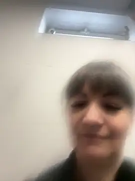 Snapshot of Butterfly8385 chatting on November 28, 2025, 10:37 am Butterfly8385 online show from November 28, 2025, 10:37 am