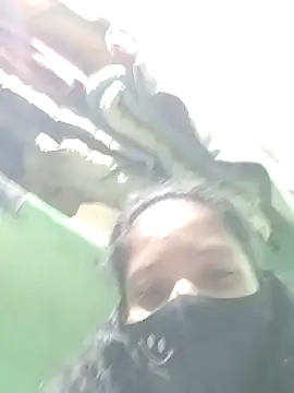 Snapshot of Jaanvi_G chatting on October 30, 2025, 12:03 pm Jaanvi G online show from October 30, 2025, 12:03 pm