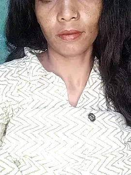 Snapshot of Jaanvi_G chatting on October 18, 2025, 12:29 pm Jaanvi G online show from October 18, 2025, 12:29 pm