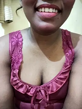 Snapshot of Lovely_Payal chatting on October 26, 2025, 5:24 pm Lovely Payal online show from October 26, 2025, 5:24 pm