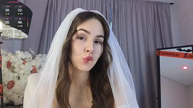 Snapshot of LionKierra chatting on October 31, 2025, 4:09 am LionKierra online show from October 31, 2025, 4:09 am