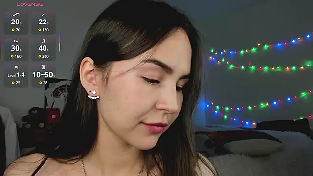 LionKierra online show from December 18, 2025, 4:06 am