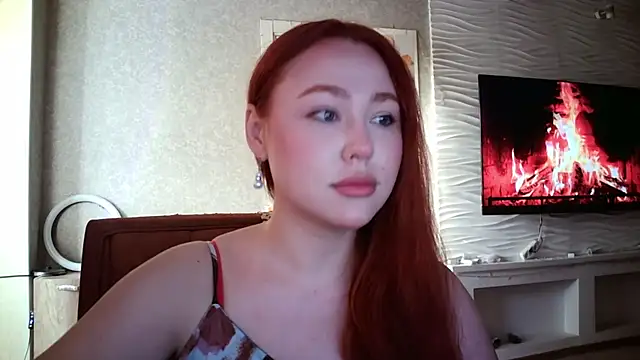 Snapshot of LolaMint_ chatting on November 17, 2025, 10:30 am LolaMint online show from November 17, 2025, 10:30 am