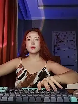 Snapshot of LolaMint_ chatting on November 29, 2025, 12:38 pm LolaMint online show from November 29, 2025, 12:38 pm