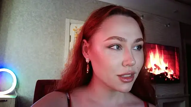 Snapshot of LolaMint_ chatting on November 13, 2025, 11:25 am LolaMint online show from November 13, 2025, 11:25 am