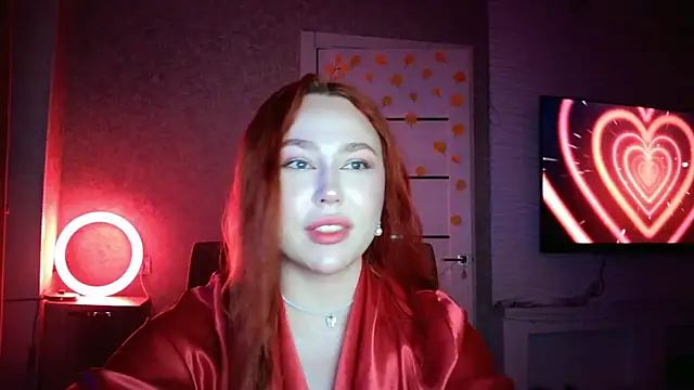 Snapshot of LolaMint_ chatting on November 8, 2025, 12:31 pm LolaMint online show from November 8, 2025, 12:31 pm