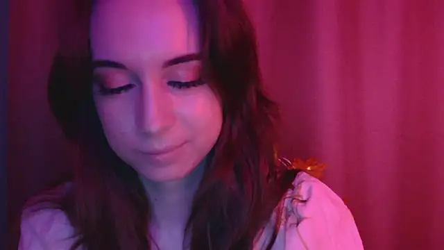 VeraLush online show from November 8, 2025, 1:36 pm