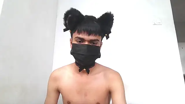 Snapshot of lil-twink19 chatting on May 22, 2026, 8:34 am lil-twink19 online show from May 22, 2026, 8:34 am