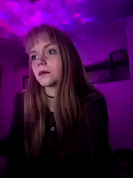 OpheliaMills online show from October 10, 2025, 9:26 pm