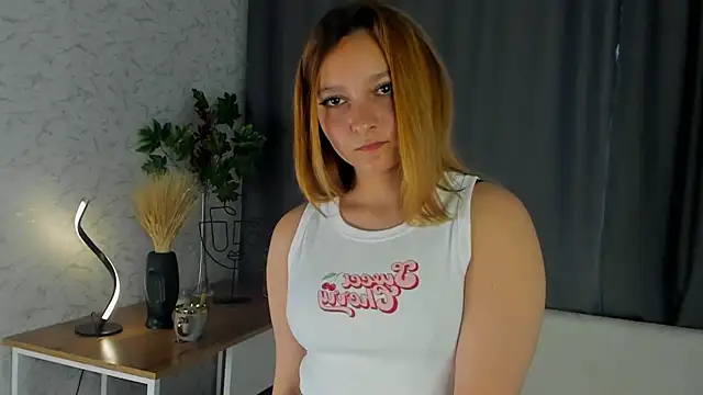 Snapshot of MelodySeelbach chatting on October 11, 2025, 4:24 am MelodySeelbach online show from October 11, 2025, 4:24 am