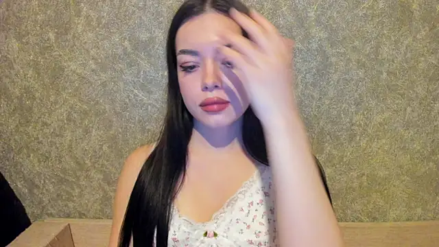 Emma Starlet  online show from October 22, 2025, 5:23 pm