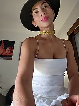 Alice Barry online show from August 5, 2026, 12:15 am