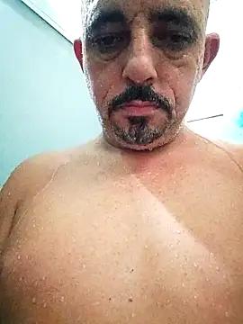 Snapshot of MORENORC79 chatting on April 8, 2026, 5:47 pm MORENORC79 online show from April 8, 2026, 5:47 pm