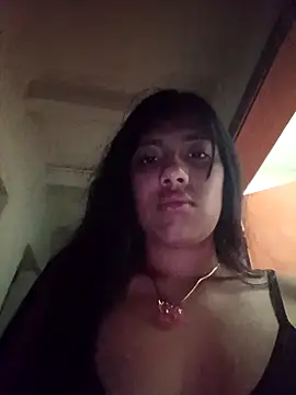 Snapshot of Briseida-White chatting on October 13, 2025, 10:17 am Briseida-White online show from October 13, 2025, 10:17 am