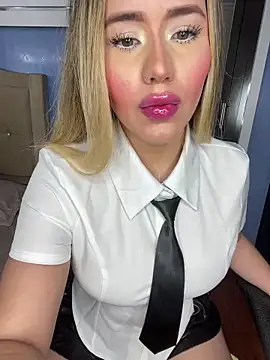  Miss Erika  online show from October 13, 2025, 9:22 am