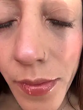 Snapshot of ElectraPink_ chatting on November 27, 2025, 12:49 pm ElectraPink online show from November 27, 2025, 12:49 pm