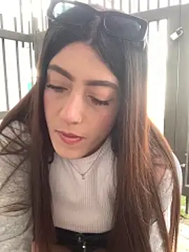 Snapshot of ElectraPink_ chatting on November 20, 2025, 12:39 pm ElectraPink online show from November 20, 2025, 12:39 pm