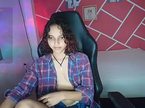 Snapshot of sweety_dreambaby chatting on October 14, 2025, 8:09 pm sweety dreambaby online show from October 14, 2025, 8:09 pm