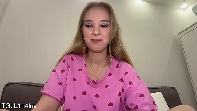 AIicaparkerc online show from June 27, 2026, 7:53 pm