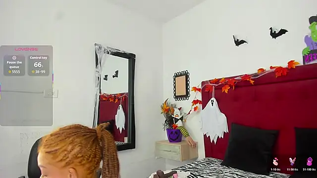 Snapshot of Sassha_ferrer chatting on October 24, 2025, 9:14 pm Sassha ferrer online show from October 24, 2025, 9:14 pm