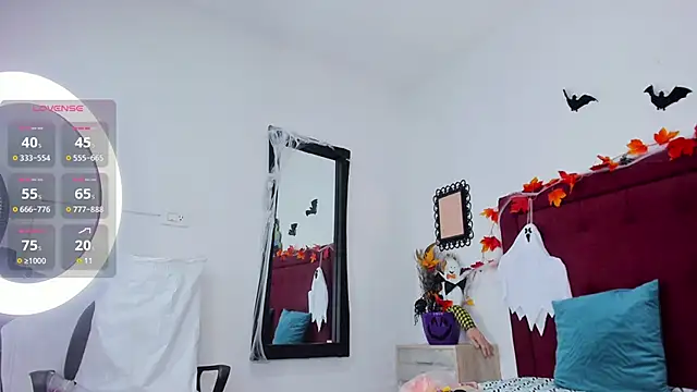 Snapshot of Sassha_ferrer chatting on October 17, 2025, 8:43 pm Sassha ferrer online show from October 17, 2025, 8:43 pm