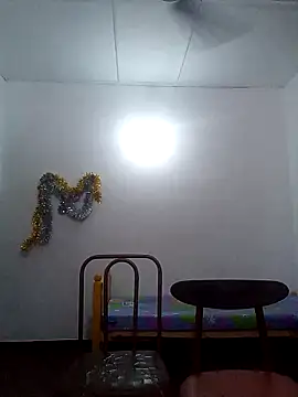 Snapshot of Expose_Queen chatting on July 14, 2026, 6:58 pm Expose Queen online show from July 14, 2026, 6:58 pm