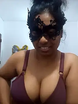 Snapshot of Expose_Queen chatting on June 25, 2026, 6:13 pm Expose Queen online show from June 25, 2026, 6:13 pm