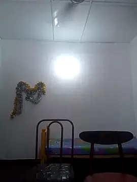 Snapshot of Expose_Queen chatting on July 15, 2026, 6:37 pm Expose Queen online show from July 15, 2026, 6:37 pm