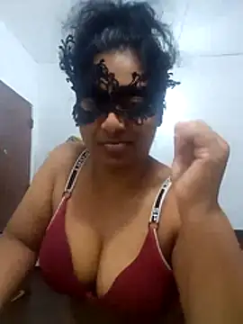Snapshot of Expose_Queen chatting on July 22, 2026, 6:43 pm Expose Queen online show from July 22, 2026, 6:43 pm
