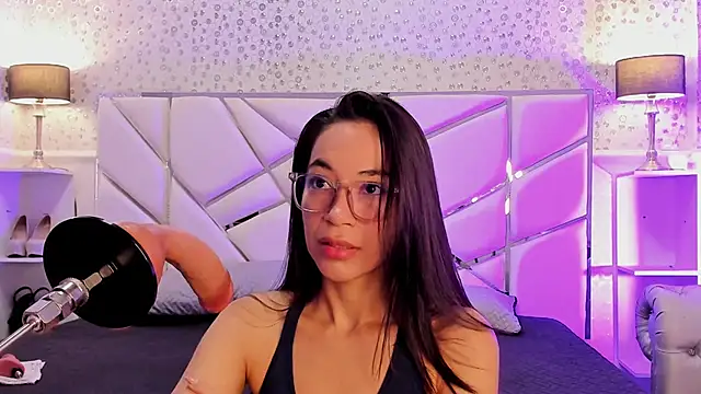 GabbiePrice online show from March 13, 2026, 11:15 am