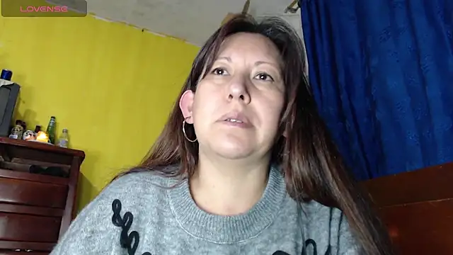 lirioo online show from January 9, 2026, 2:51 am