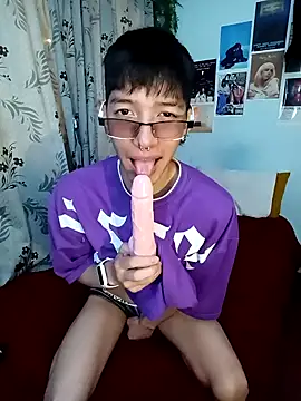 Snapshot of heyy_noah11 chatting on October 18, 2025, 1:07 am heyy noah11 online show from October 18, 2025, 1:07 am