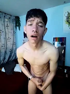 Snapshot of heyy_noah11 chatting on October 16, 2025, 8:33 am heyy noah11 online show from October 16, 2025, 8:33 am