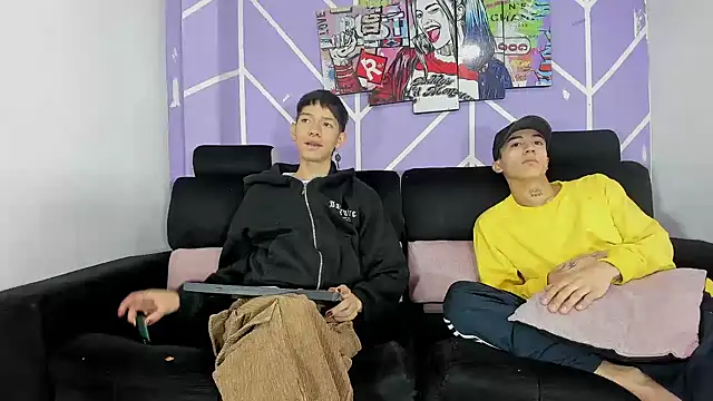 Snapshot of heyy_noah11 chatting on March 9, 2026, 1:25 pm heyy noah11 online show from March 9, 2026, 1:25 pm