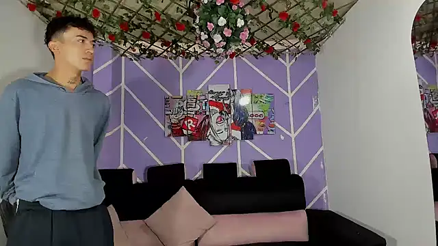 Snapshot of heyy_noah11 chatting on February 20, 2026, 1:24 pm heyy noah11 online show from February 20, 2026, 1:24 pm