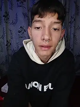 Snapshot of heyy_noah11 chatting on November 16, 2025, 2:38 am heyy noah11 online show from November 16, 2025, 2:38 am