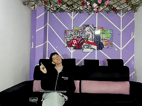 Snapshot of heyy_noah11 chatting on February 9, 2026, 1:31 pm heyy noah11 online show from February 9, 2026, 1:31 pm