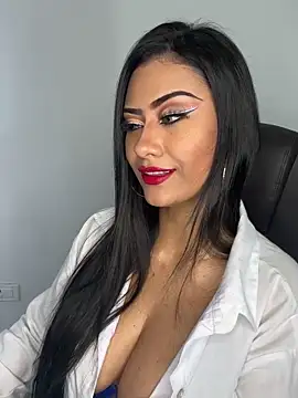 Snapshot of _Isabella_1 chatting on November 17, 2025, 2:37 am Isabella 1 online show from November 17, 2025, 2:37 am