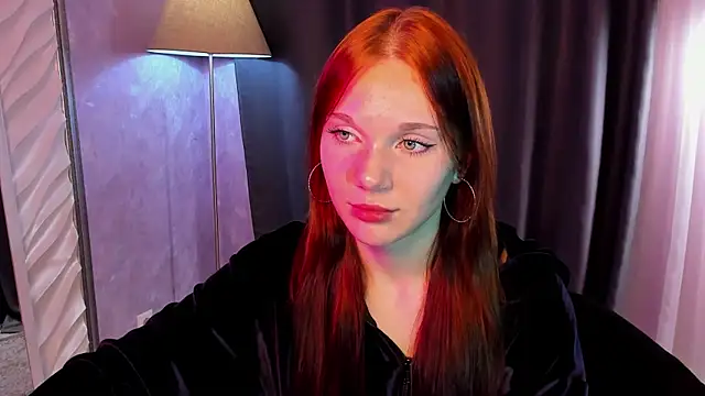 Snapshot of MargoViento chatting on November 5, 2025, 8:56 pm MargoViento online show from November 5, 2025, 8:56 pm