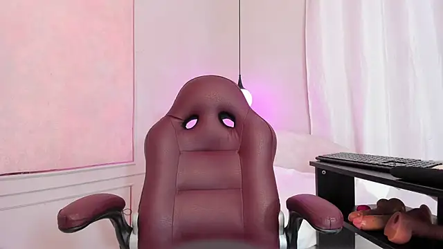 Snapshot of Belindamuller chatting on October 31, 2025, 3:47 am Belindamuller online show from October 31, 2025, 3:47 am