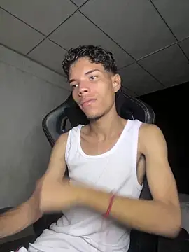 jhojan foxxx  online show from February 1, 2026, 8:29 pm