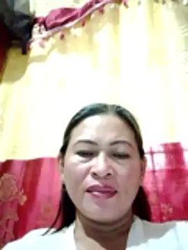 Snapshot of merr_ann123 chatting on October 26, 2025, 1:28 am merr ann123 online show from October 26, 2025, 1:28 am