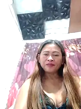 Snapshot of merr_ann123 chatting on October 22, 2025, 10:47 am merr ann123 online show from October 22, 2025, 10:47 am