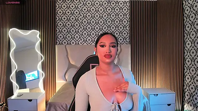 BEELLA TAY1 online show from April 25, 2026, 11:46 am
